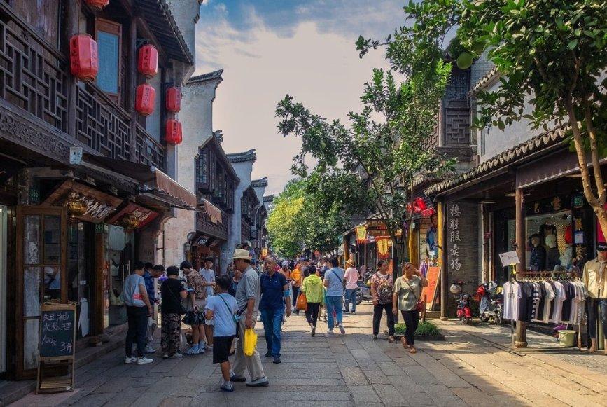 空军爸爸走进幼儿园 与孩子们共筑强国梦